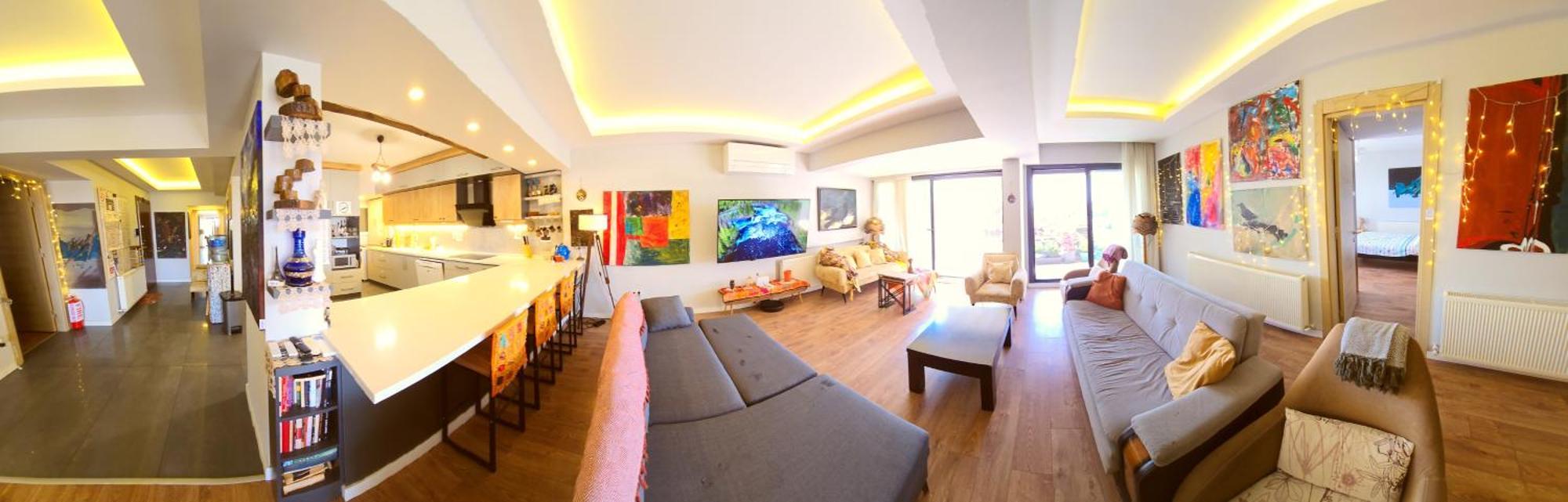 Elegant & Cozy Retreat Home, Center Gem By The Seaside, Steps From The Tram * Ізмір