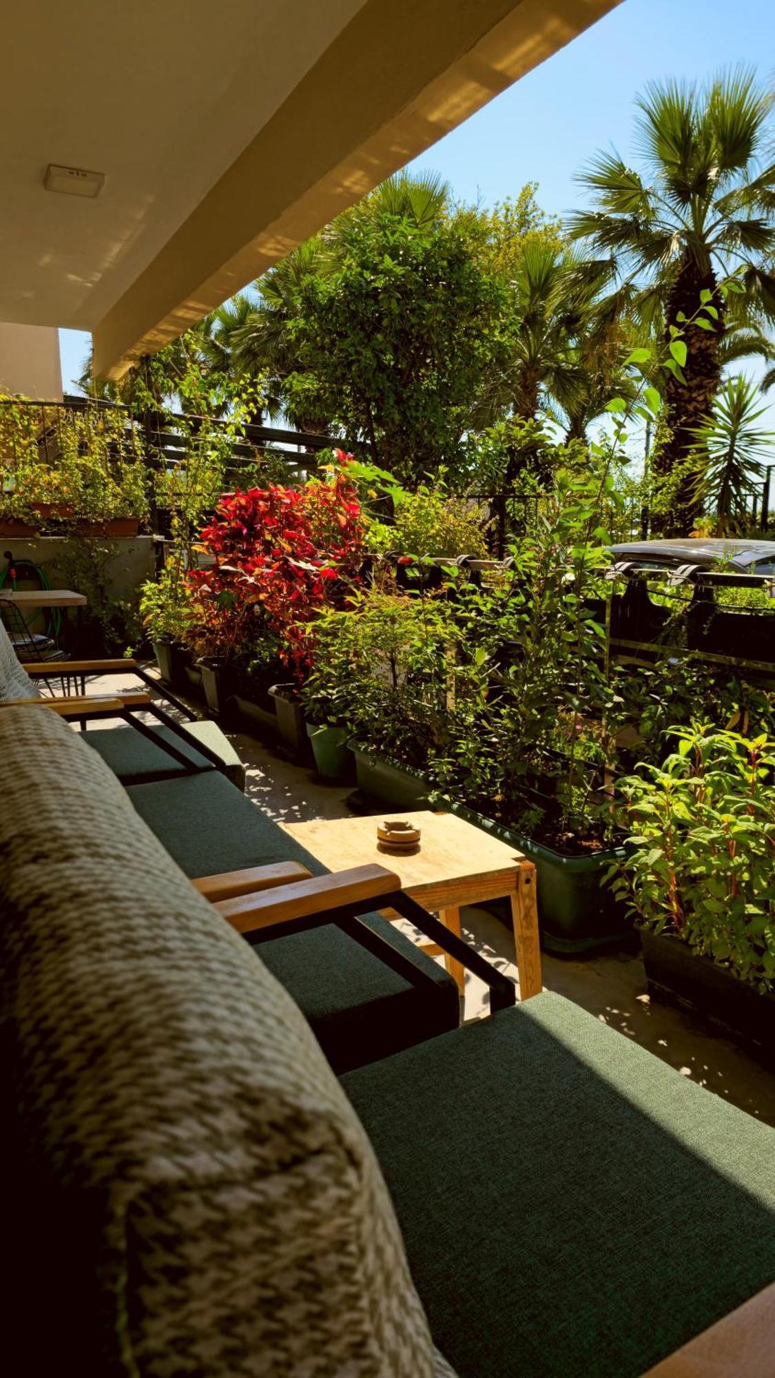 Elegant & Cozy Retreat Home, Center Gem By The Seaside, Steps From The Tram Ізмір