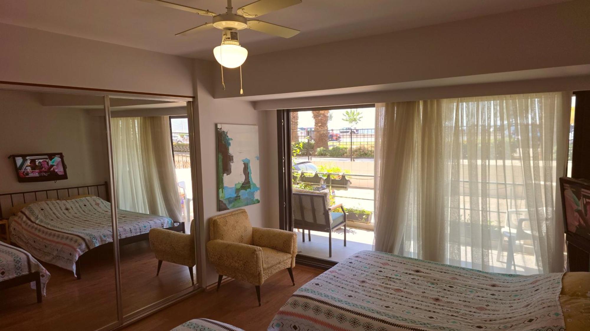 Elegant & Cozy Retreat Home, Center Gem By The Seaside, Steps From The Tram * Ізмір